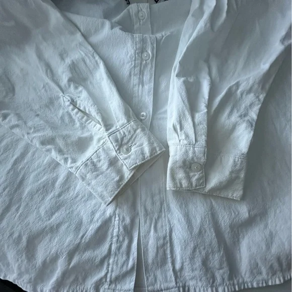 Vintage Women White Embroidered Button-Up Shirt - Picture 4 of 6